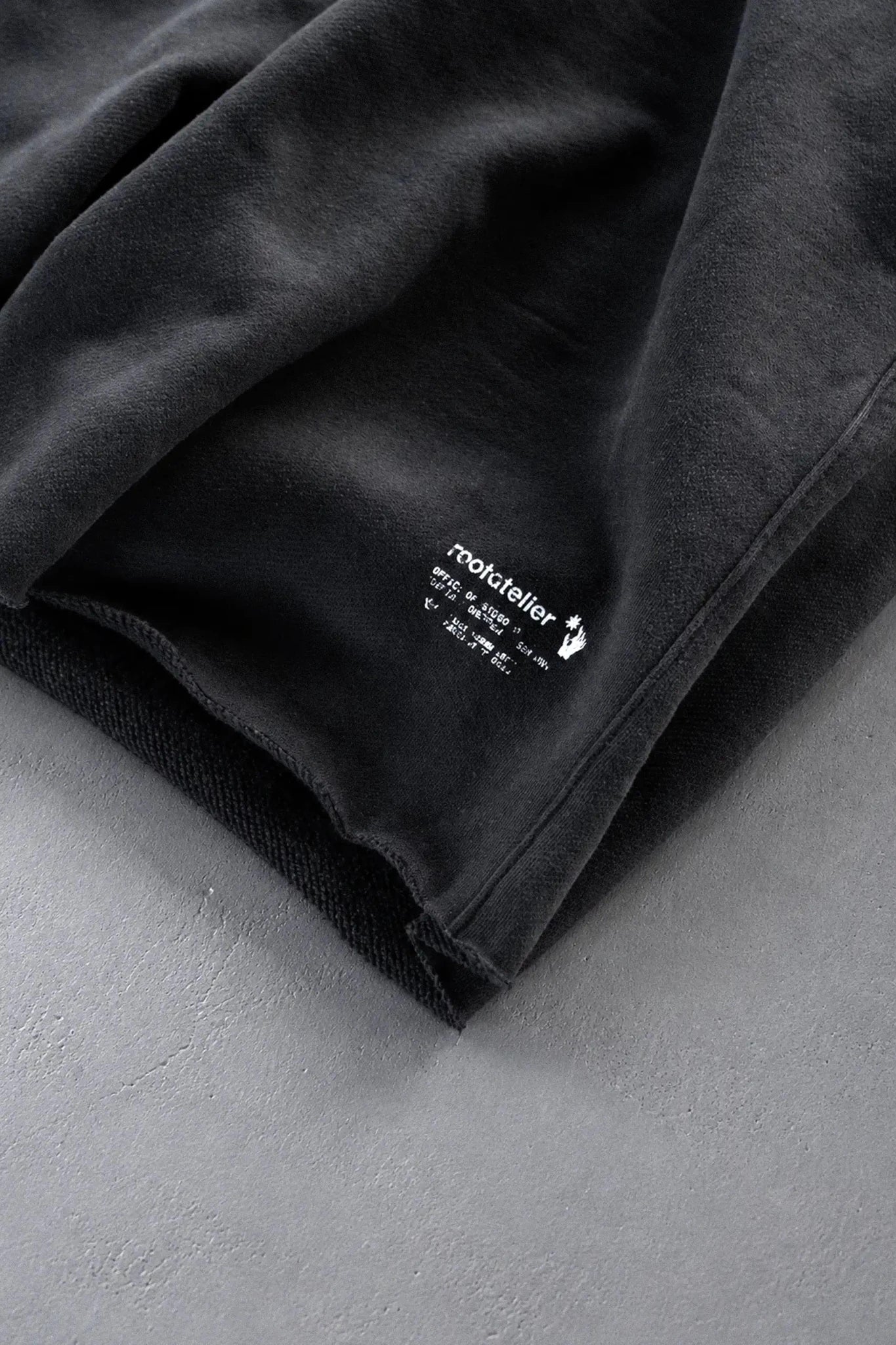 RA Market Black Sweatshorts - rootatelier™