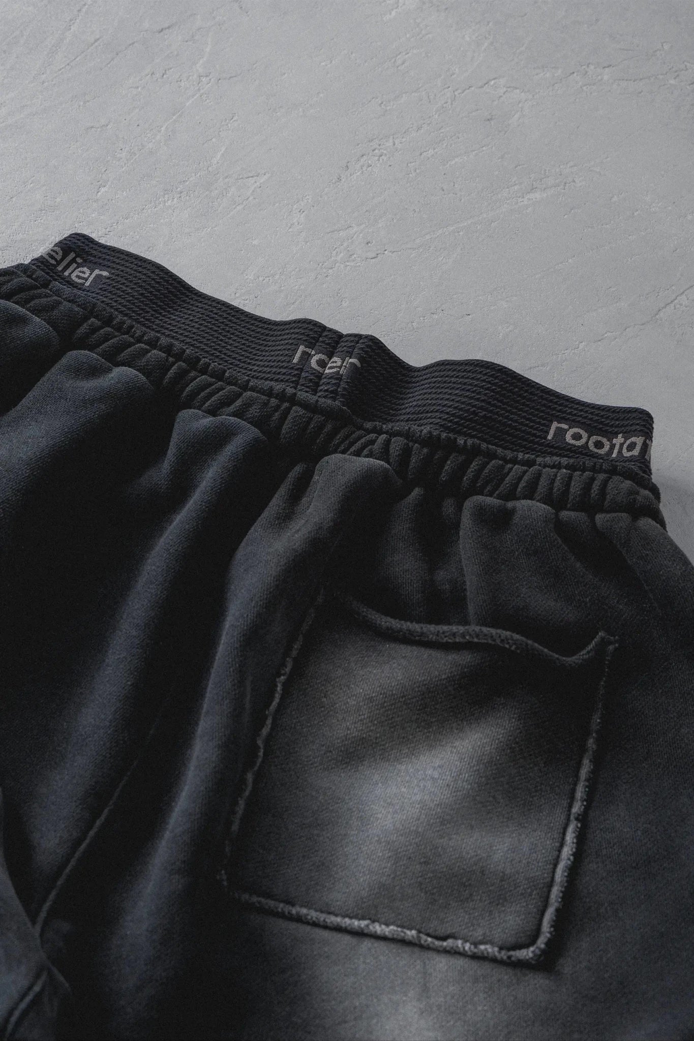 RA Market Espresso Sweatpants - rootatelier™