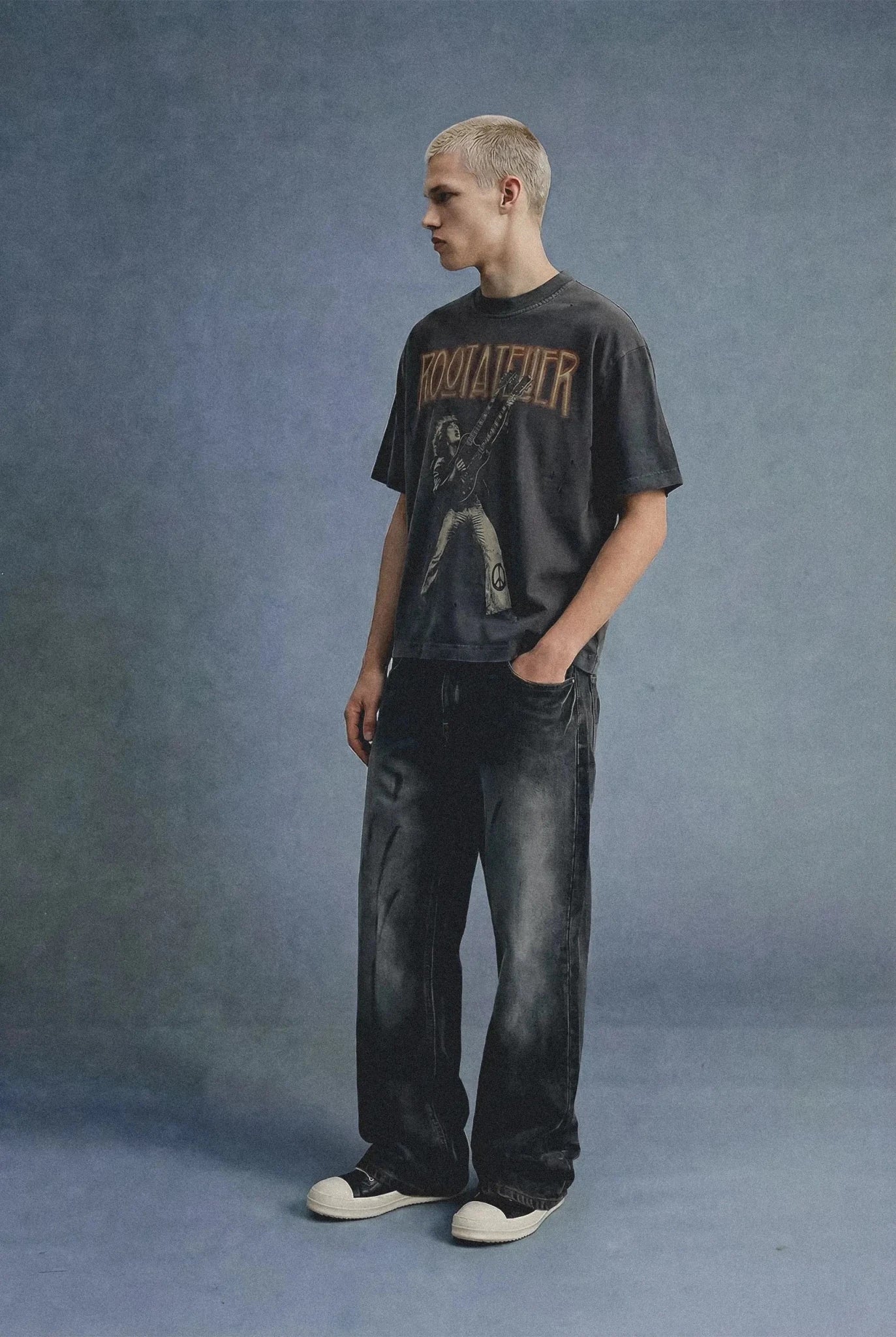 RA Peace T-Shirt - rootatelier™