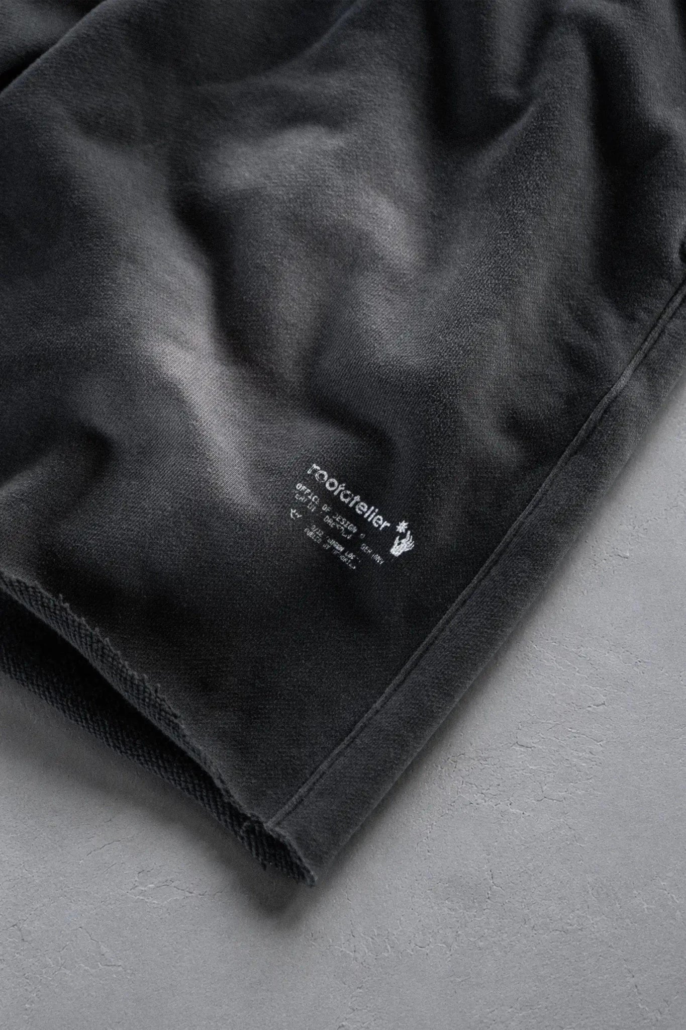 RA Market Espresso Sweatshorts - rootatelier™