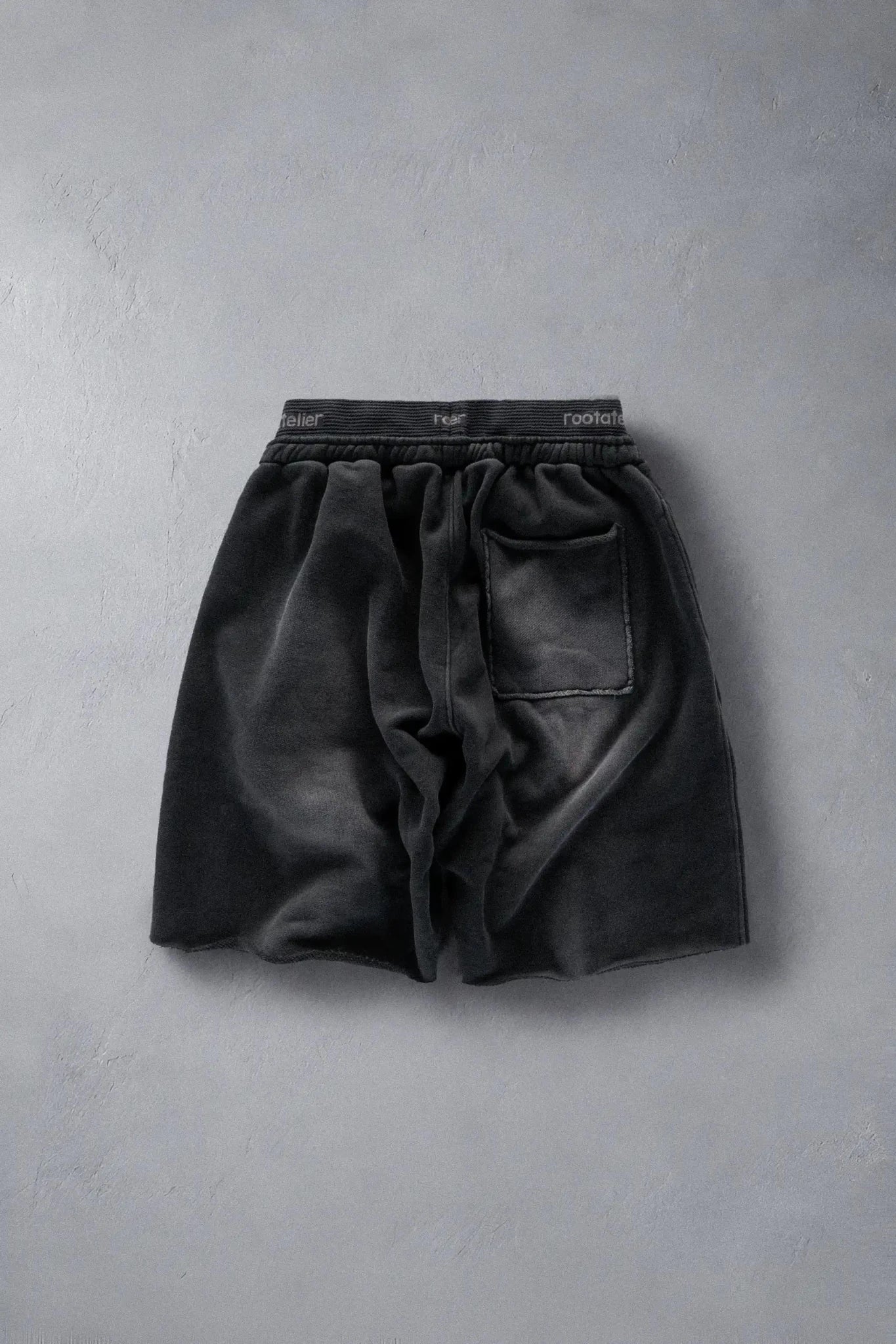 RA Market Espresso Sweatshorts - rootatelier™